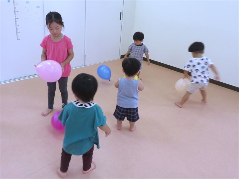 風船あそび♬